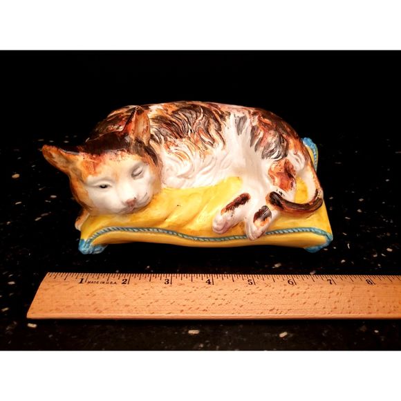 Calico Kitten Cat Sleeping on Pillow Italy Ceramic Vintage - Picture 9 of 13